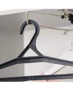 Вешалка-плечики для верхней одежды, размер 52-54, цвет чёрный арт. СМЛ-176267-3-СМЛ0004330150