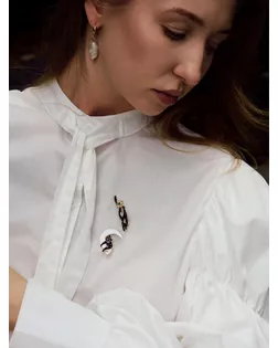 Значок «Кот» на Луне, цвет чёрно-белый в золоте арт. СМЛ-248891-1-СМЛ0007842266