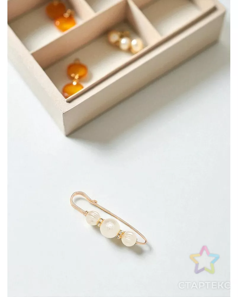 Булавка "Зефир" 7см, цвет белый в золоте арт. СМЛ-29763-1-СМЛ3405873 - рис. 4